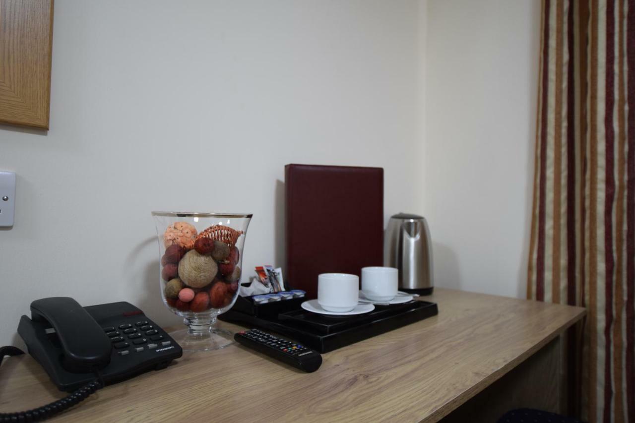 Premierlux Serviced Apartments Ίλφορντ Εξωτερικό φωτογραφία