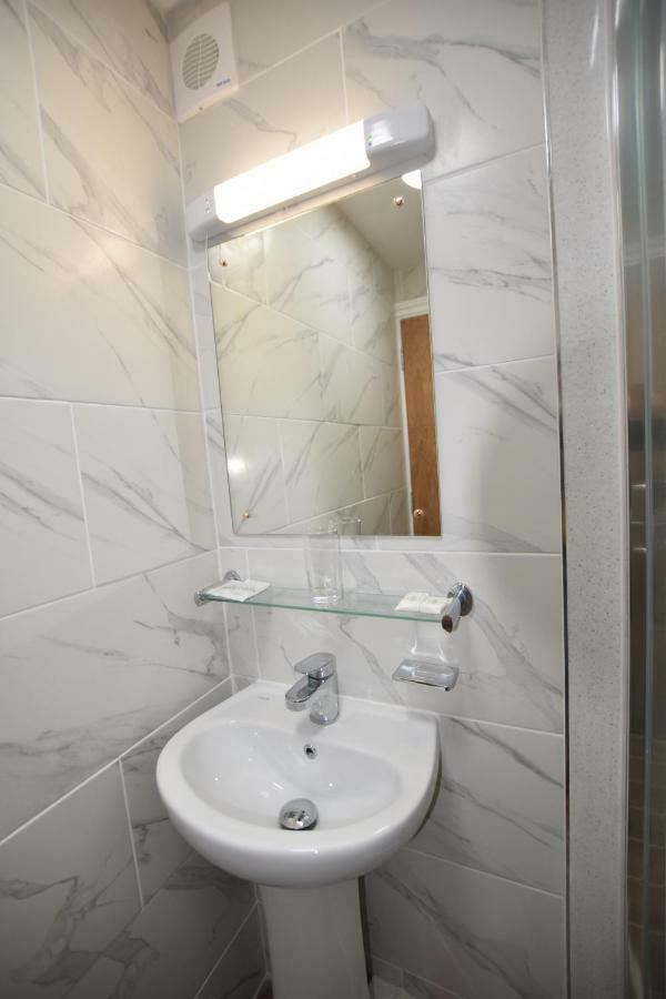 Premierlux Serviced Apartments Ίλφορντ Εξωτερικό φωτογραφία